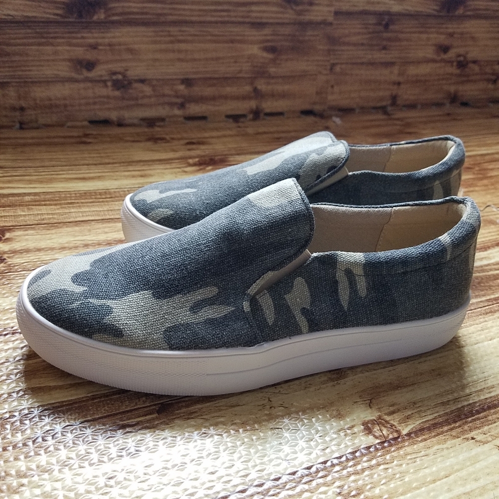 Very G Cruz Camo Slip On Sneakers Women's Size 9 NWT Gypsy Jazz - Picture 12 of 13